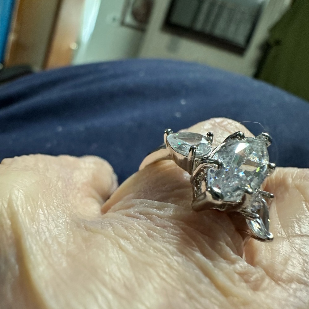 🍉Pretty Ring - Picture 2 of 3